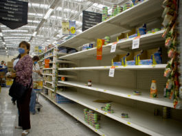 foto que simbolitza el pànic als supermercats